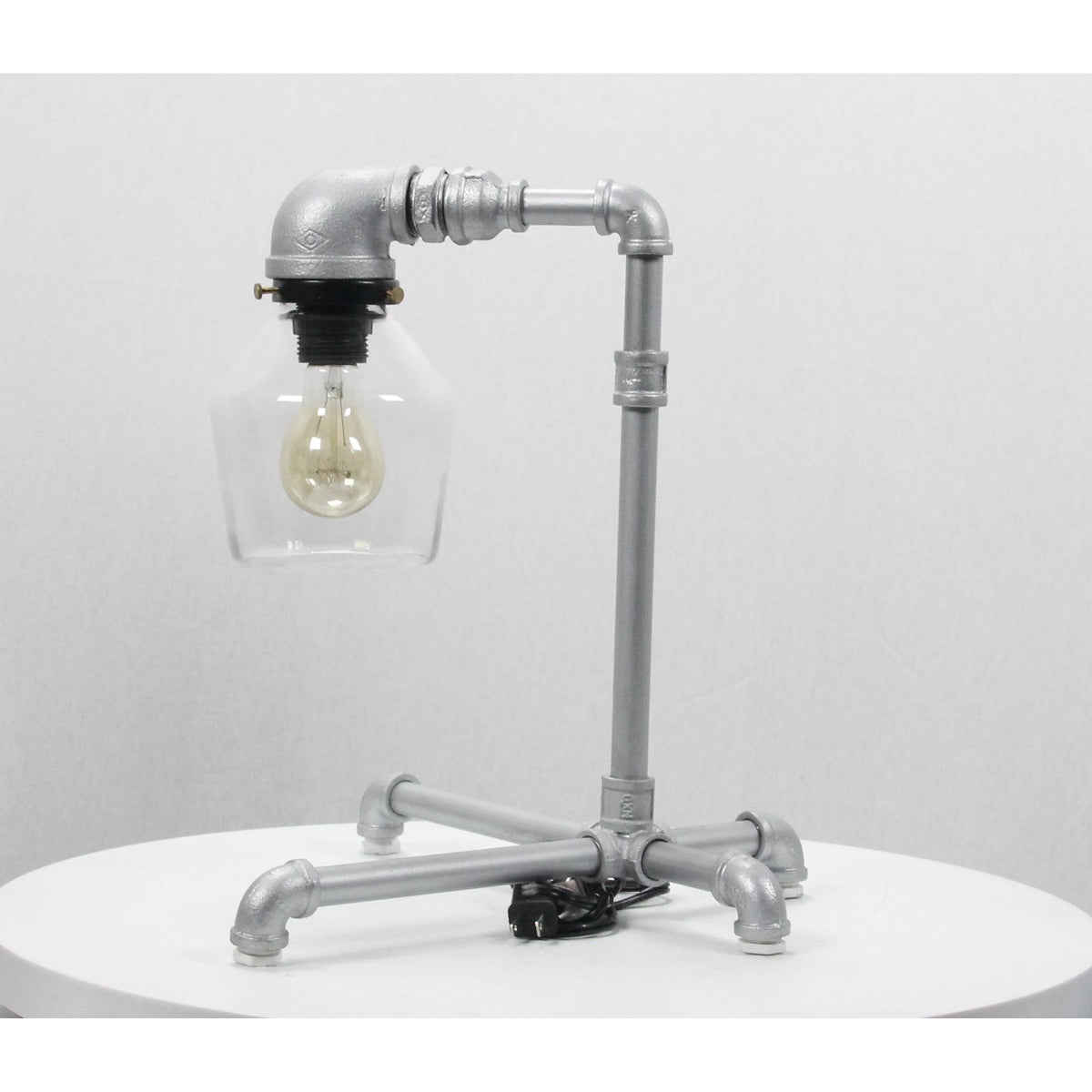 LAMP. MESA PLATEADO 1L E27 40W