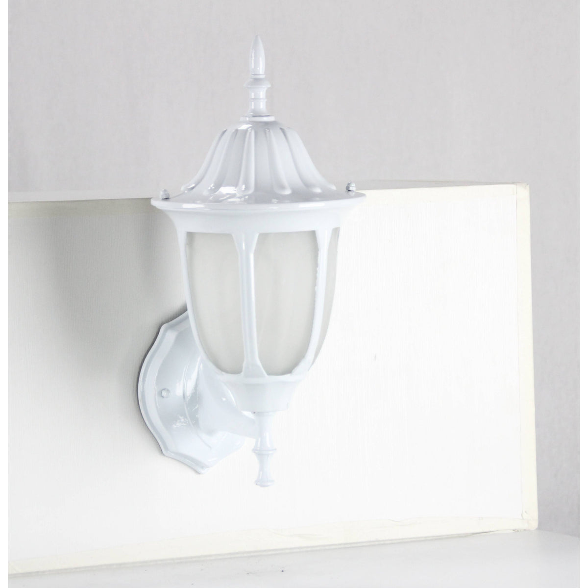 LAMP. EXT. PARED BLANCO 1L E27 60W