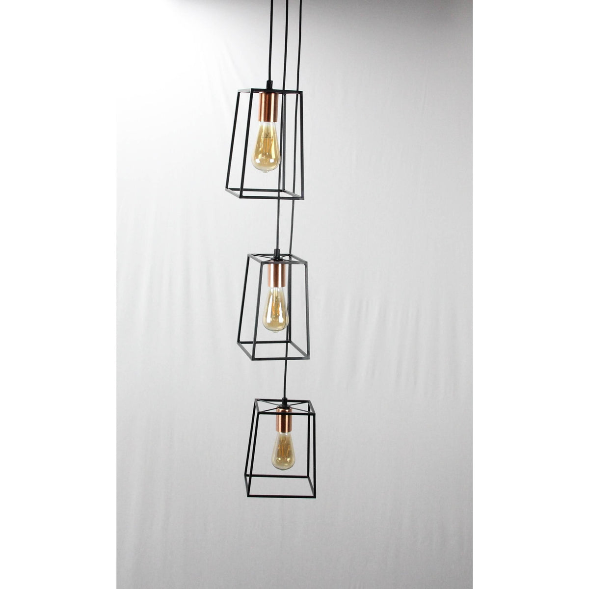 LAMP. COLGANTE NEGRO 3L E27 40W