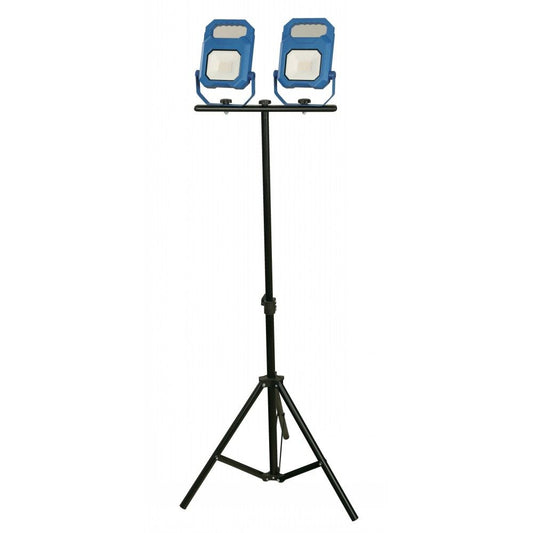 LAMP. LED EXT. REFLECTOR AZUL Y NEGRO 5W 3.7V 4000K 2PZS. RECARCABLE