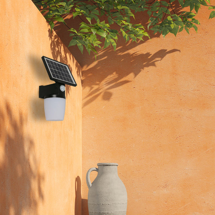 LAMP. LED EXT. PARED SOLAR NEGRO 1L 8W 3.7V 6500K CON FOTOCELDA Y SENSOR DE MOVIMIENTO