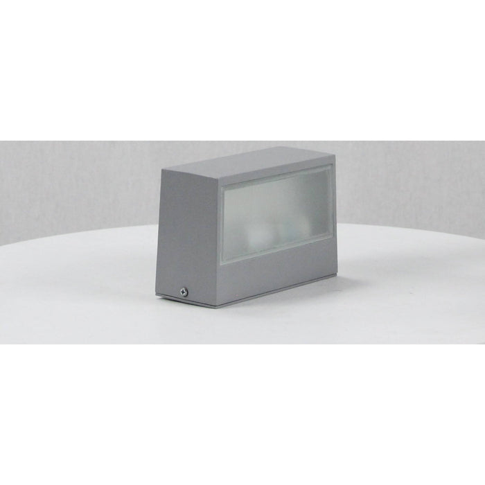 LAMP. EXT. PARED PLATEADO 1L E27 60W
