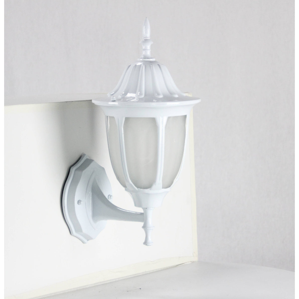 LAMP. EXT. PARED BLANCO 1L E27 60W