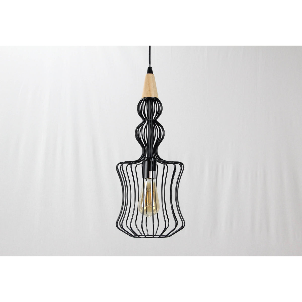 LAMP. COLGANTE NEGRO+MADERA 1L E27 60W
