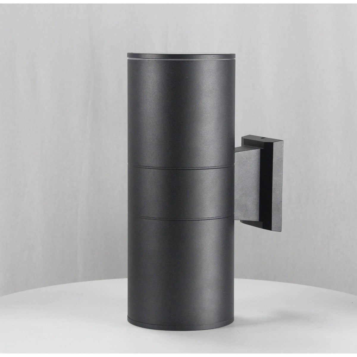 LAMP. EXT. PARED NEGRO 2L E27 100W