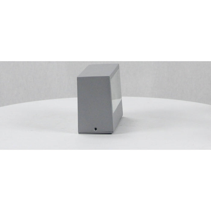 LAMP. EXT. PARED PLATEADO 1L E27 60W