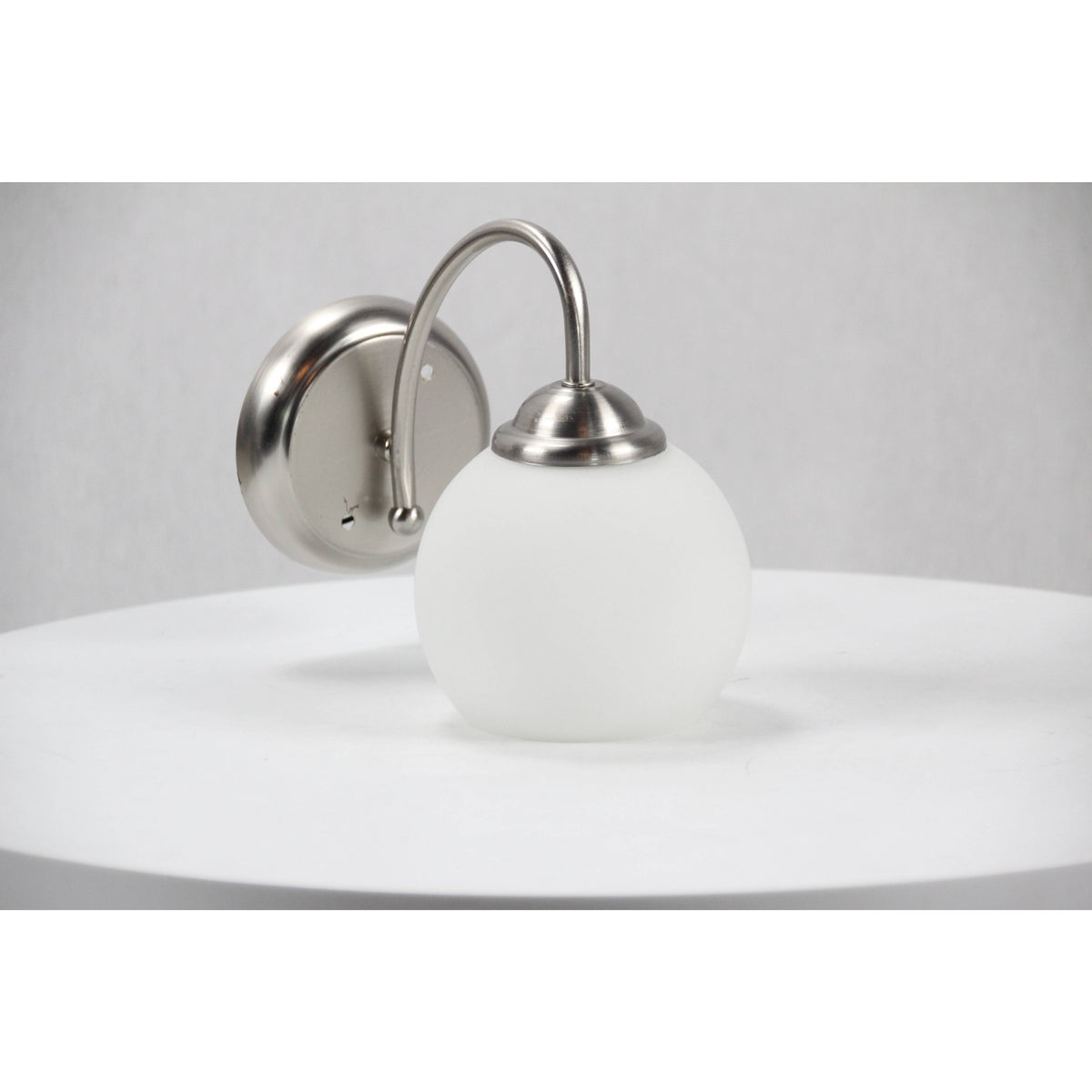 LAMP. PARED NÍQUEL SATINADO 1L E27 60W