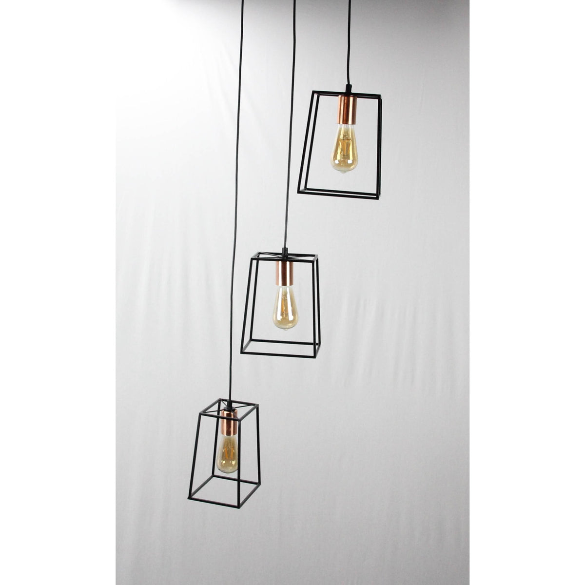 LAMP. COLGANTE NEGRO 3L E27 40W