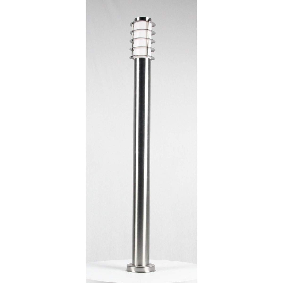 LAMP. EXT. PISO PLATEADO 1L E27 60W