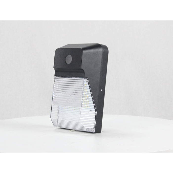 LAMP. LED EXT. PARED NEGRO 1L 20W 100-277V 5700K