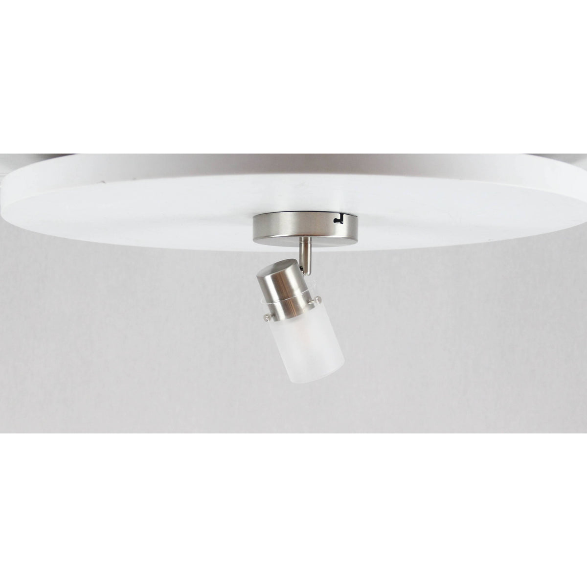 LAMP. TECHO NIQUEL SATINADO 1LUZ E27 60W N/B