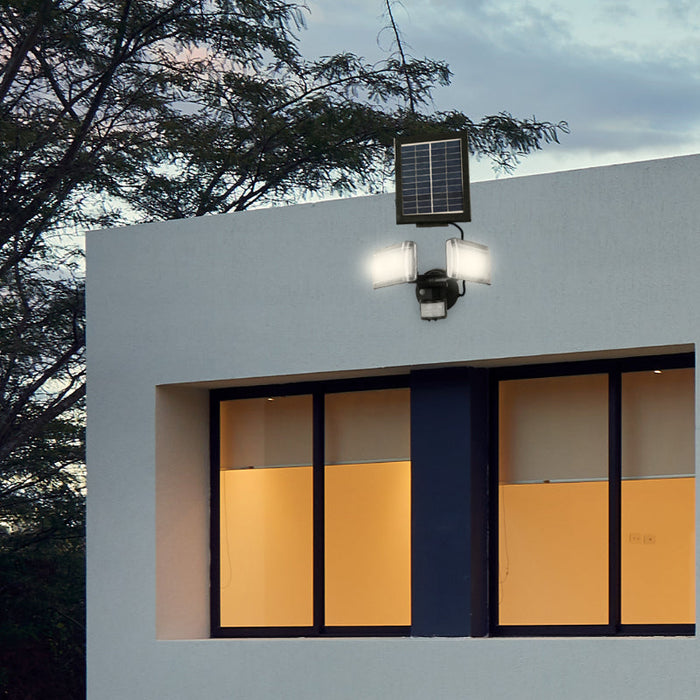 LAMP. LED EXT. SOLAR REFLECTORA NEGRO 5W 3.7V 6000K (SENSOR DE MOVIMIENTO)
