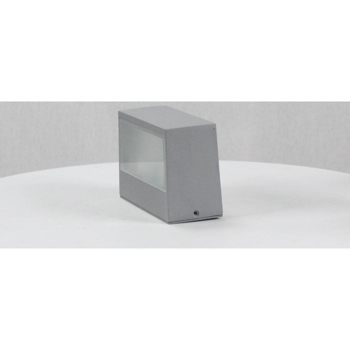 LAMP. EXT. PARED PLATEADO 1L E27 60W