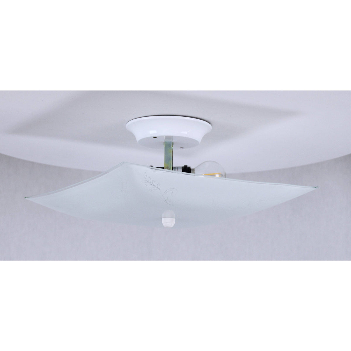 LAMP. TECHO BLANCO 2L E27 60W